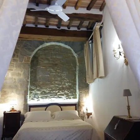 The Arch * Cortona